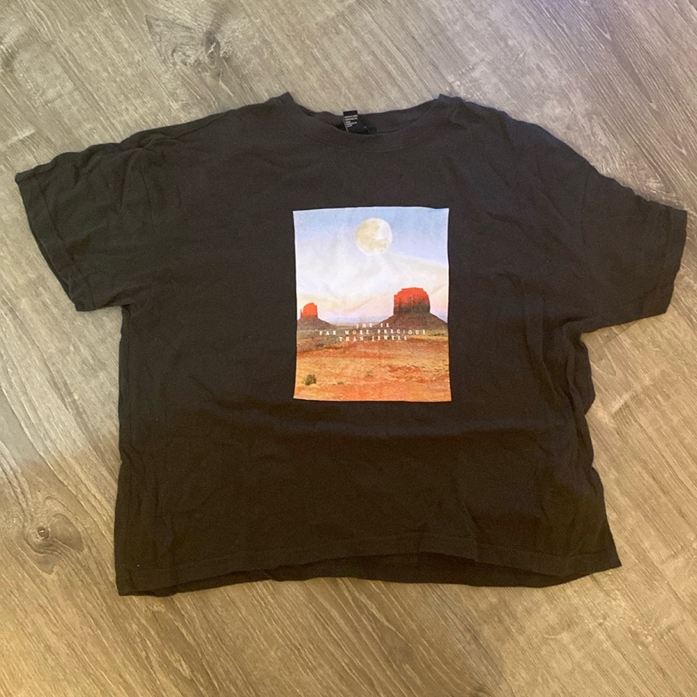 Forever 21 Tshirt